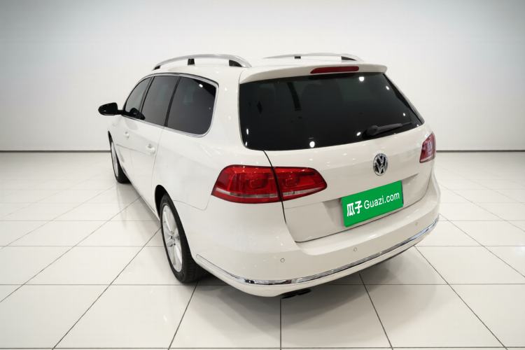 Used Volkswagen Magotan 2012 Travel Edition 2.0 TSI Comfort Version Exterior 2
