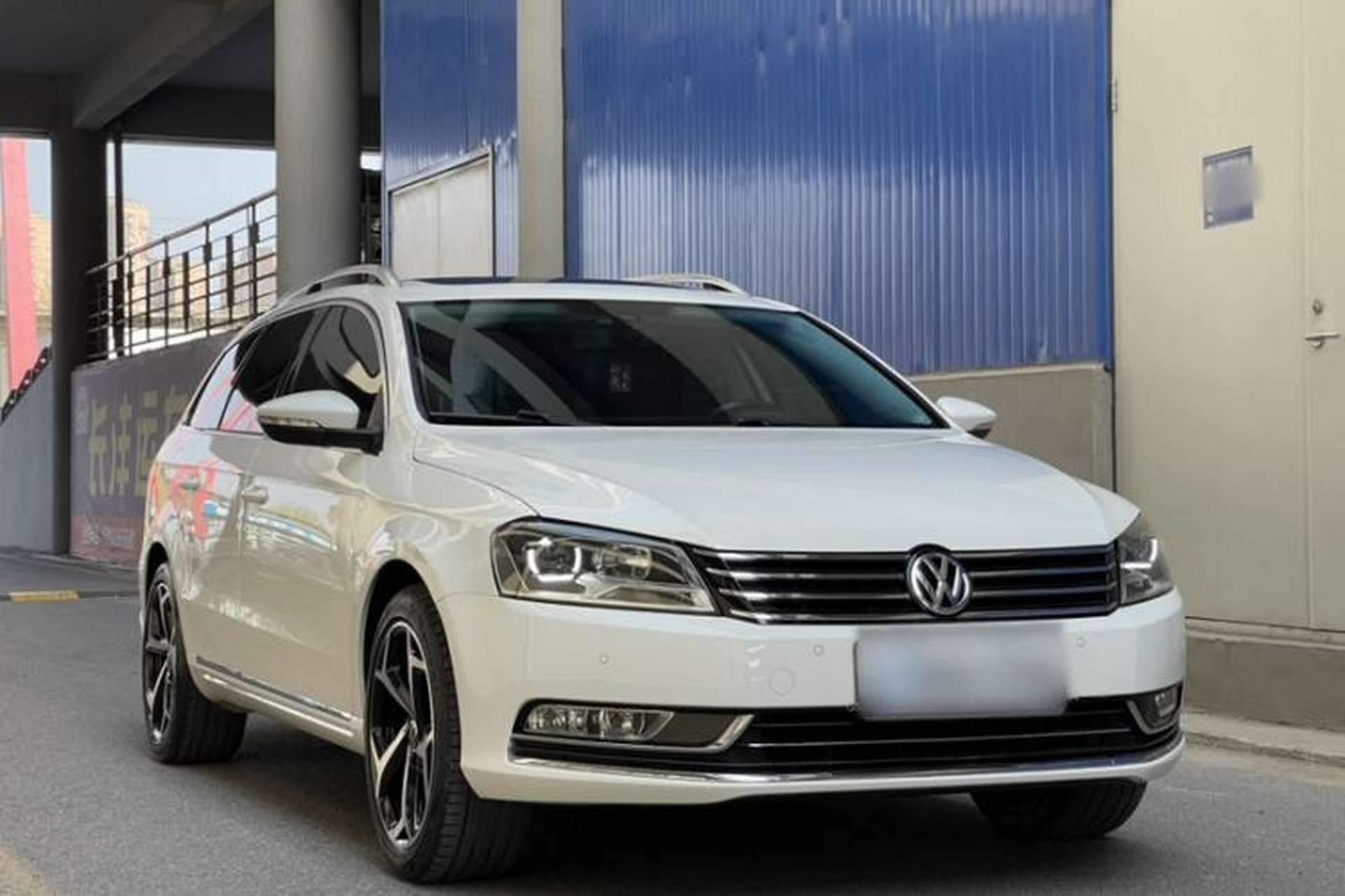 Used Volkswagen Magotan 2012 Travel Edition 2.0 TSI Comfort Version Exterior 2