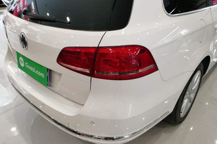 Used Volkswagen Magotan 2012 Travel Edition 2.0 TSI Comfort Version Exterior 3