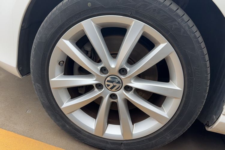 Used Volkswagen Magotan 2012 Travel Edition 2.0 TSI Comfort Version Exterior 3