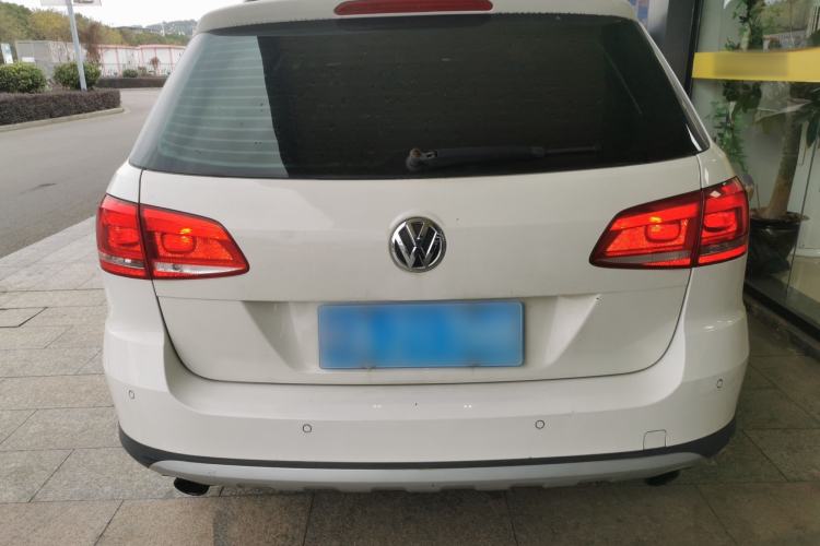 Used Volkswagen Magotan 2012 Travel Edition 2.0 TSI 4x4 Comfort Version Exterior 4