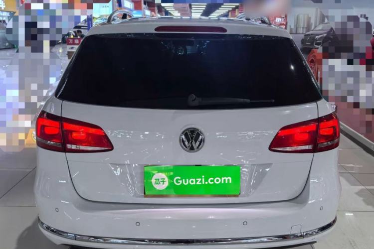 Used Volkswagen Magotan 2012 Travel Edition 2.0 TSI Comfort Version Exterior 4