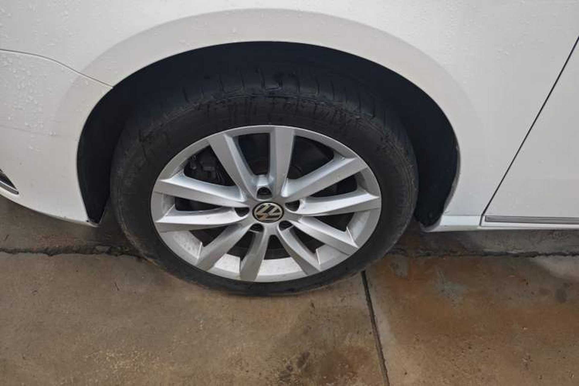 Used Volkswagen Magotan 2012 Travel Edition 2.0 TSI Comfort Version Exterior 4