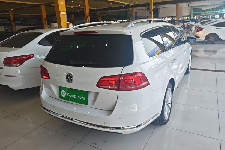 Used Volkswagen Magotan 2012 Travel Edition 2.0 TSI Comfort Version Exterior 5
