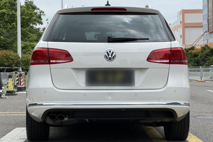 Used Volkswagen Magotan 2012 Travel Edition 2.0 TSI Comfort Version Exterior 6
