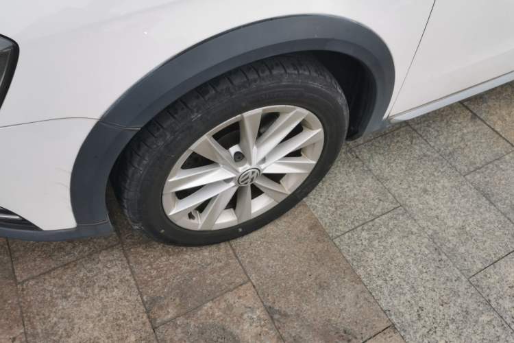 Used Volkswagen Magotan 2012 Travel Edition 2.0 TSI 4x4 Comfort Version Exterior 7