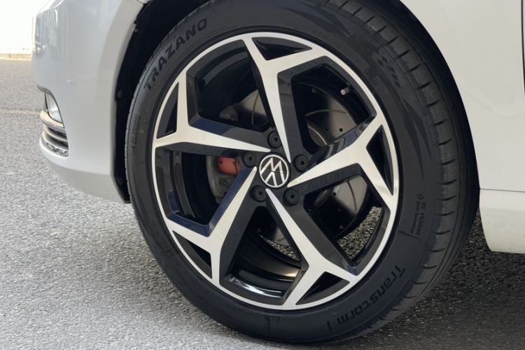 Used Volkswagen Magotan 2012 Travel Edition 2.0 TSI Comfort Version Exterior 7