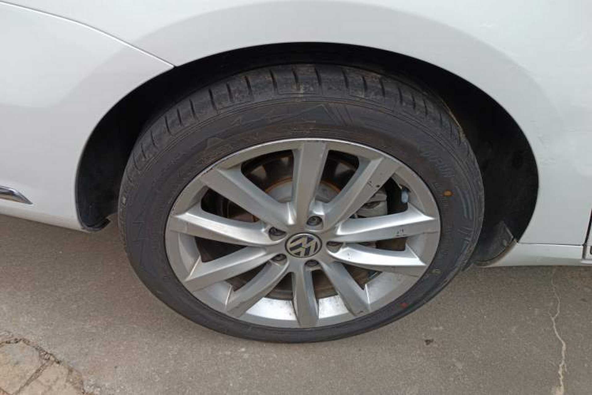 Used Volkswagen Magotan 2012 Travel Edition 2.0 TSI Comfort Version Exterior 8