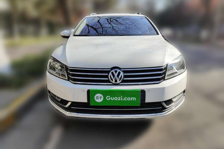 Used Volkswagen Magotan 2012 Travel Edition 2.0 TSI Comfort Version Front