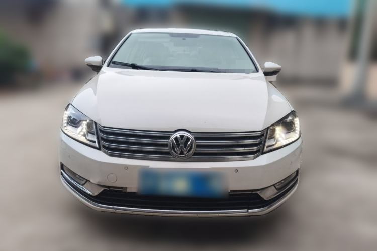 Used Volkswagen Magotan 2012 Revised Version 1.8TSI Leading Edition Front