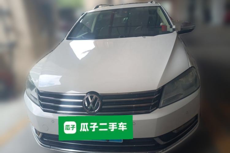 Used Volkswagen Magotan 2012 Travel Edition 2.0 TSI Comfort Version Front