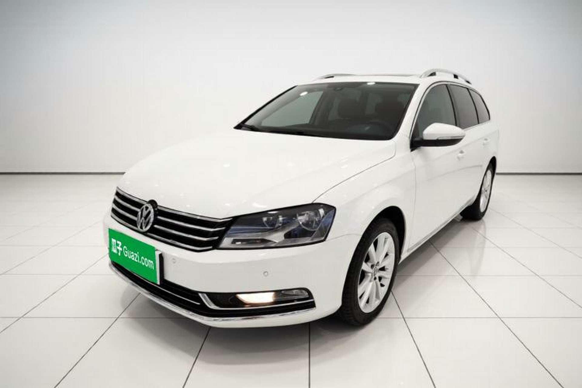 Used Volkswagen Magotan 2012 Travel Edition 2.0 TSI Comfort Version Front Left 45 Deg