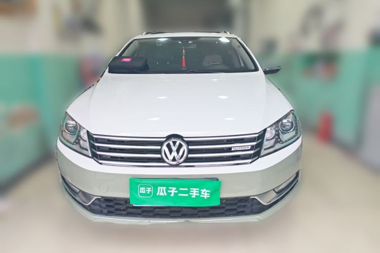 Used Volkswagen Magotan 2012 Travel Edition 2.0 TSI 4x4 Comfort Version Front