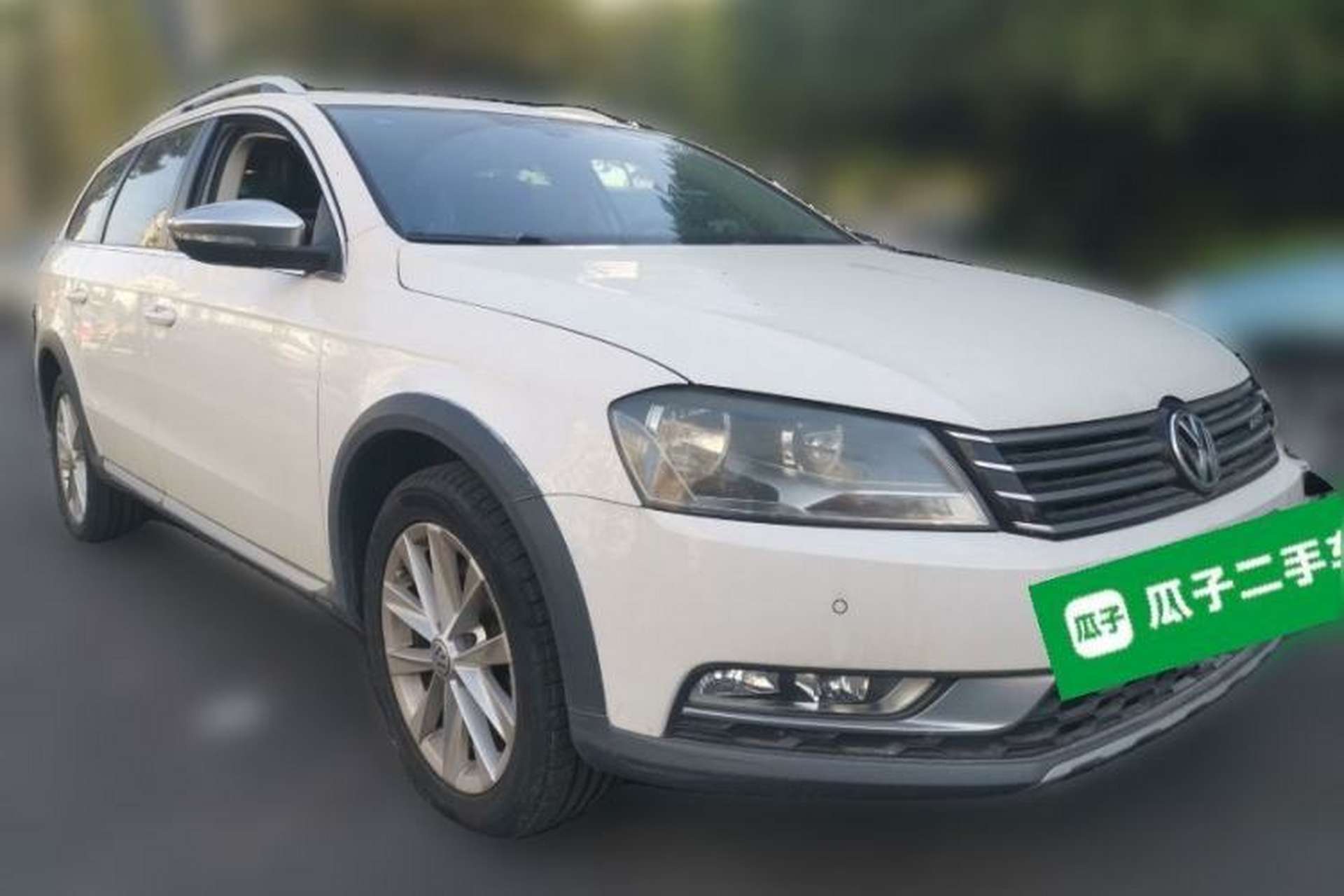 Used Volkswagen Magotan 2012 Travel Edition 2.0 TSI 4x4 Comfort Version Front Right 45 Deg