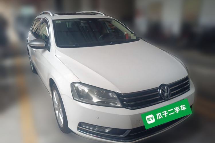 Used Volkswagen Magotan 2012 Travel Edition 2.0 TSI Comfort Version Front Right 45 Deg