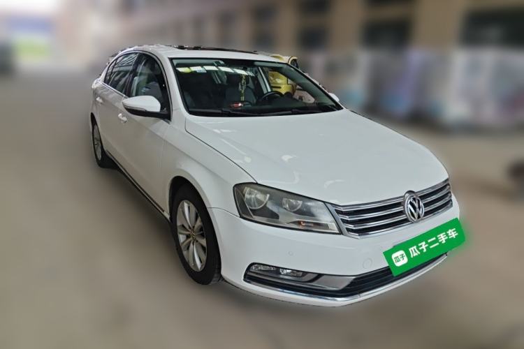 Used Volkswagen Magotan 2012 Revised Version 1.8TSI Leading Edition Front Right 45 Deg