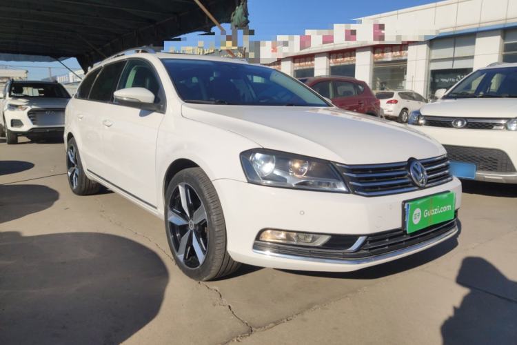Used Volkswagen Magotan 2012 Travel Edition 2.0 TSI Comfort Version Front Right 45 Deg