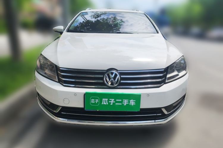 Used Volkswagen Magotan 2012 Travel Edition 2.0 TSI Comfort Version Front
