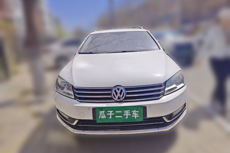 Used Volkswagen Magotan 2012 Travel Edition 2.0 TSI Comfort Version Front