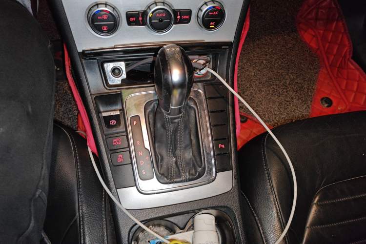 Used Volkswagen Magotan 2012 Revised 1.8TSI Luxury Version Gear Lever