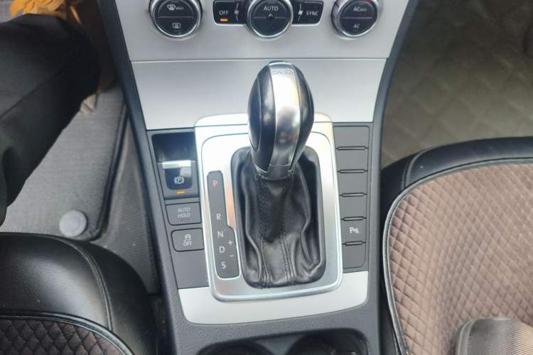 Used Volkswagen Magotan 2012 1.8TSI Luxury Model Gear Lever