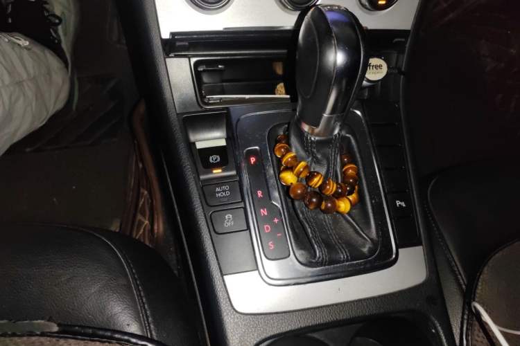 Used Volkswagen Magotan 2012 Revised 1.4 TSI Luxury Version Gear Lever