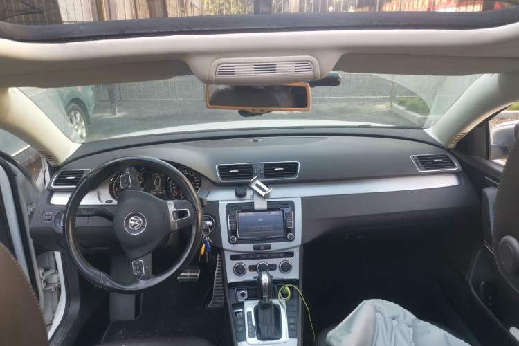 Used Volkswagen Magotan 2012 Travel Edition 2.0 TSI 4x4 Comfort Version Headliner