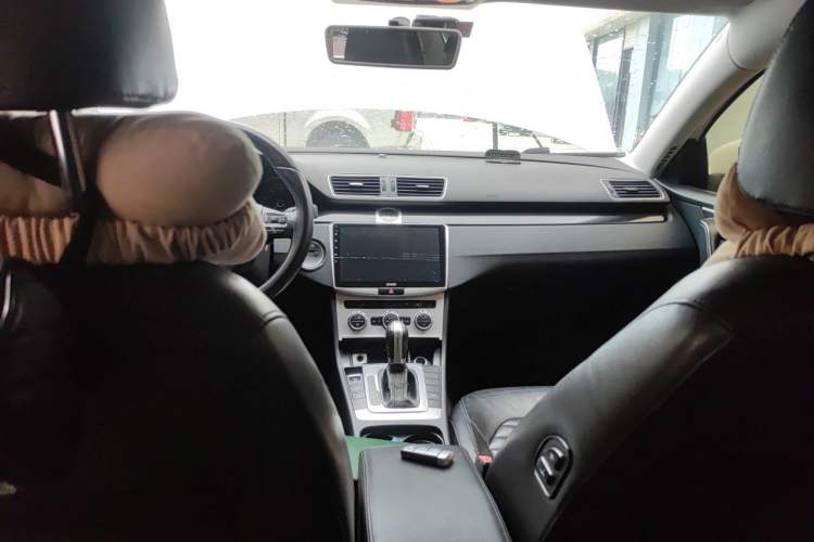 Used Volkswagen Magotan 2012 1.8TSI Luxury Model Headliner