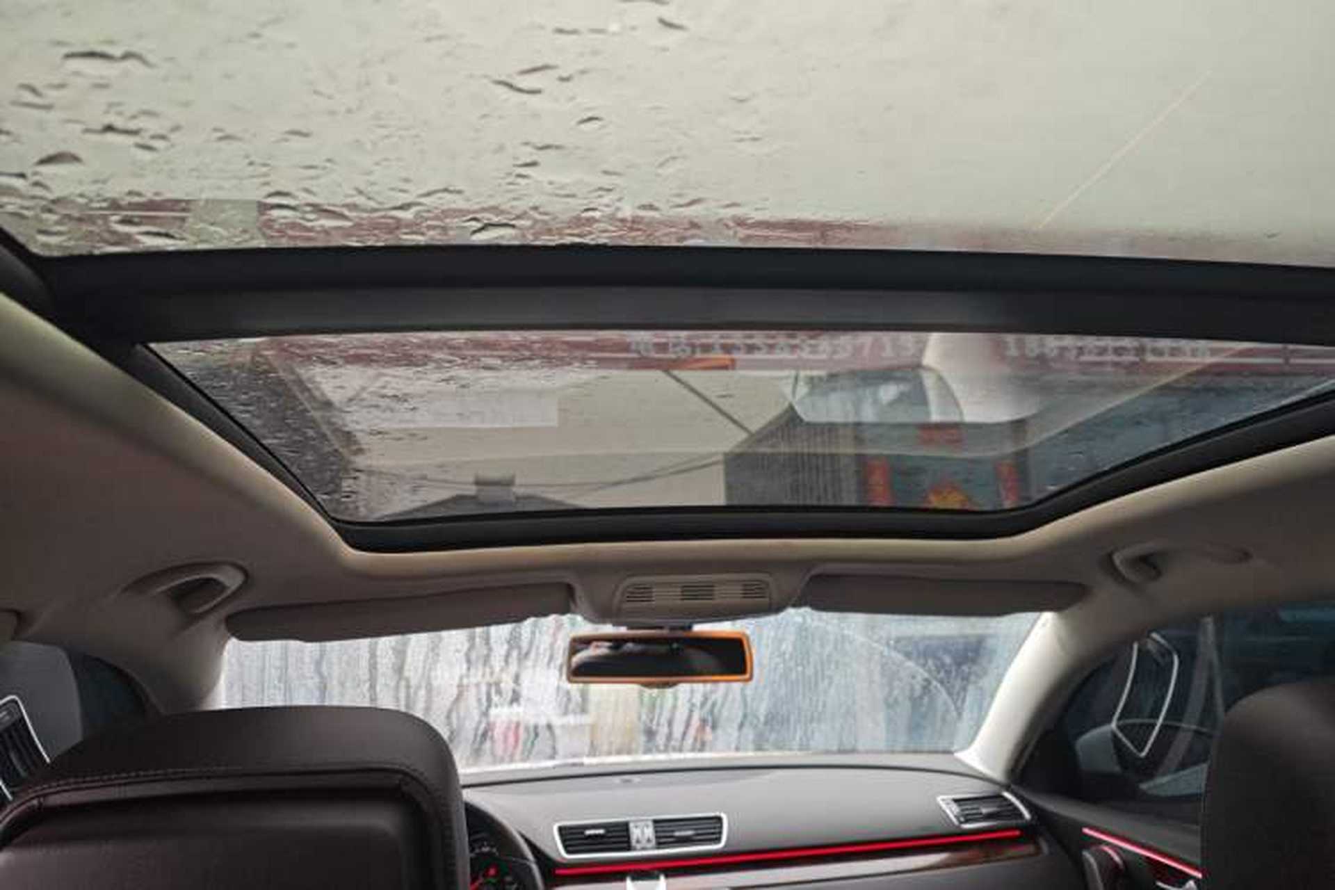 Used Volkswagen Magotan 2012 Travel Edition 2.0 TSI Comfort Version Headliner
