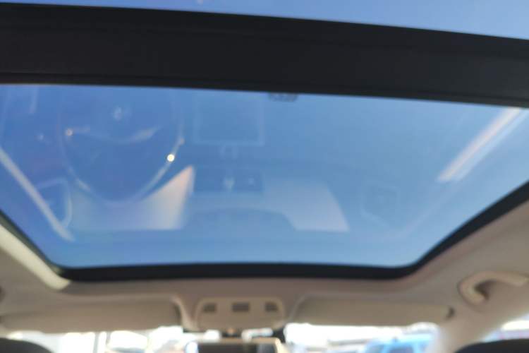 Used Volkswagen Magotan 2012 Travel Edition 2.0 TSI Comfort Version Headliner