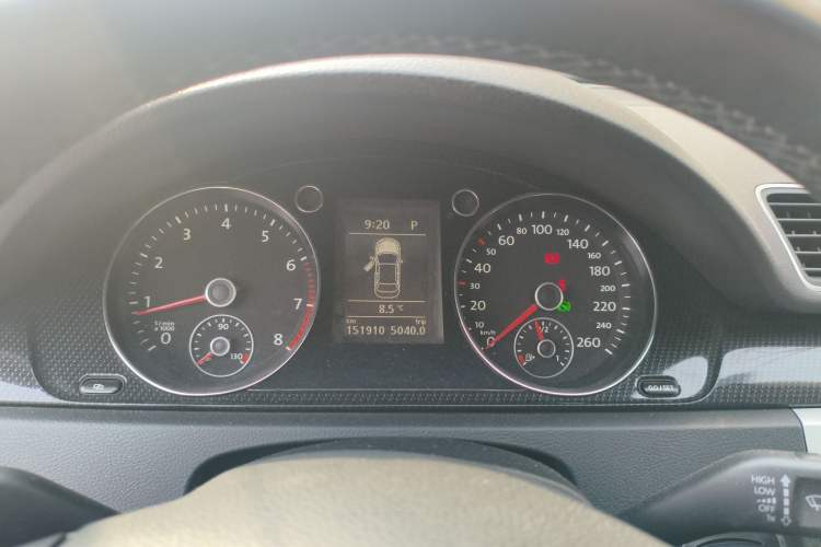 Used Volkswagen Magotan 2012 1.8TSI Luxury Model Instrument Cluster