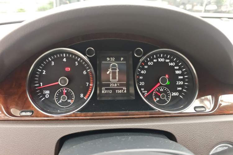 Used Volkswagen Magotan 2012 Travel Edition 2.0 TSI Comfort Version Instrument Cluster