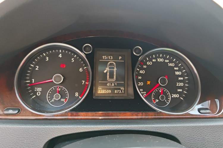 Used Volkswagen Magotan 2012 Travel Edition 2.0 TSI Comfort Version Instrument Cluster