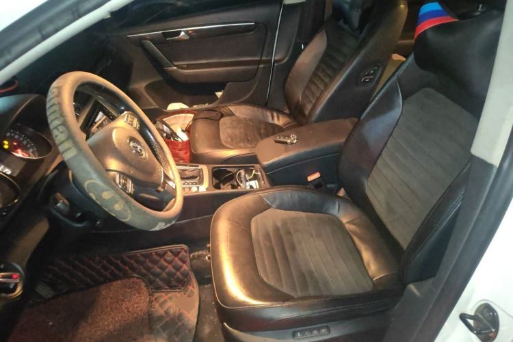 Used Volkswagen Magotan 2012 Revised Version 2.0 TSI Supreme Edition Left Front Seat