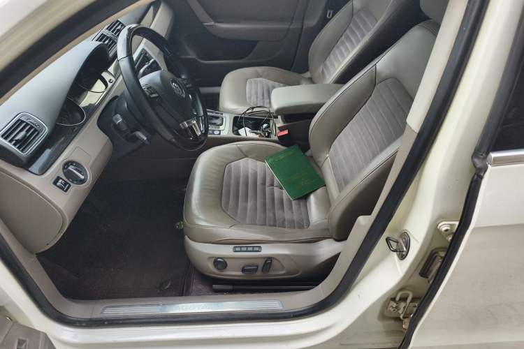 Used Volkswagen Magotan 2012 2.0 TSI Ultimate Edition Left Front Seat