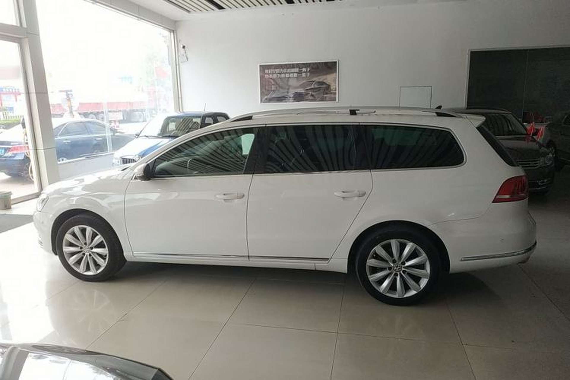 Used Volkswagen Magotan 2012 Travel Edition 2.0 TSI Luxury Version Left Side