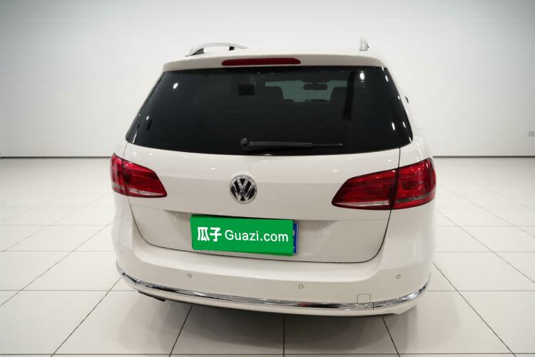 Used Volkswagen Magotan 2012 Travel Edition 2.0 TSI Comfort Version Rear