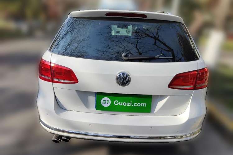 Used Volkswagen Magotan 2012 Travel Edition 2.0 TSI Comfort Version Rear