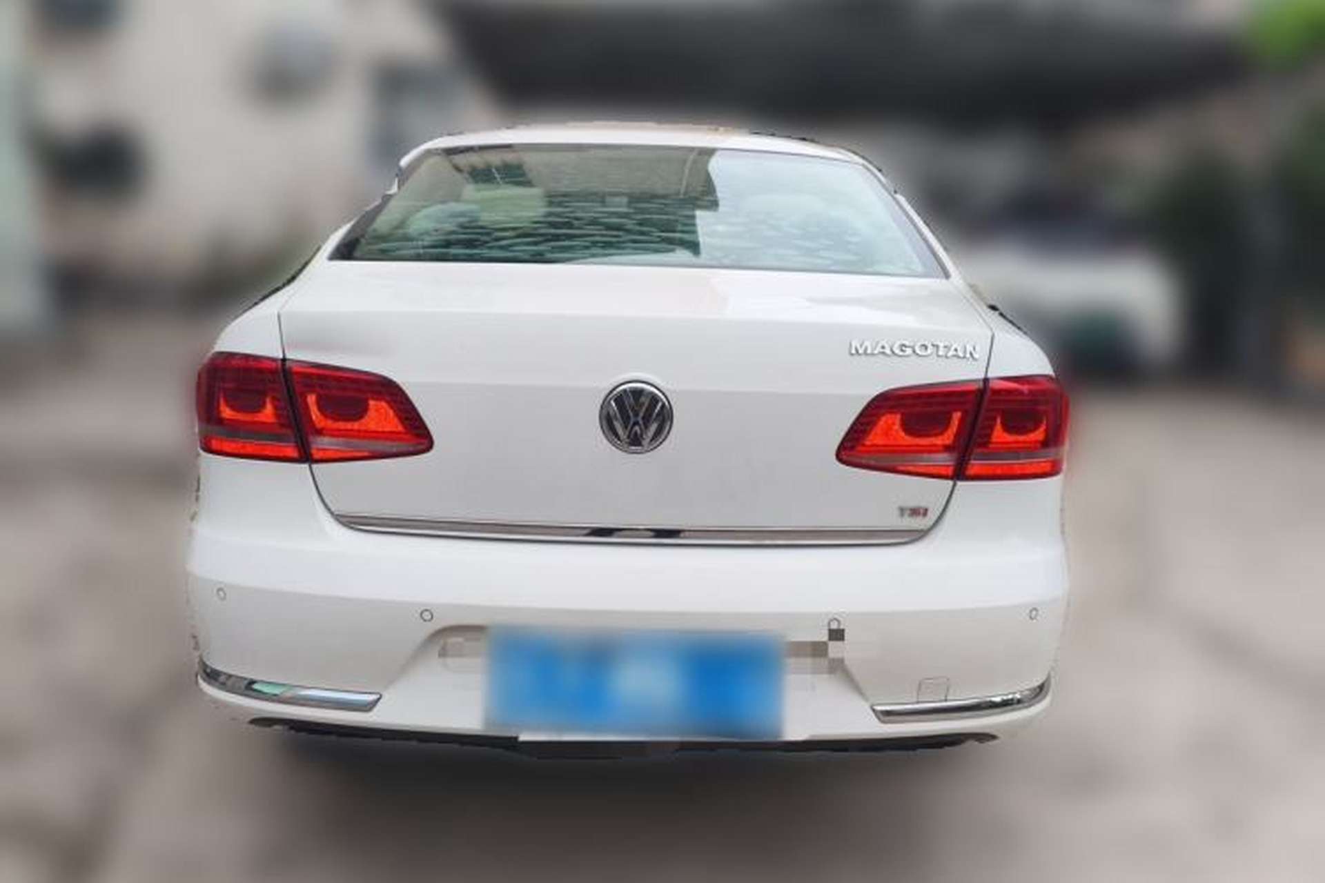 Used Volkswagen Magotan 2012 Revised Version 1.8TSI Leading Edition Rear