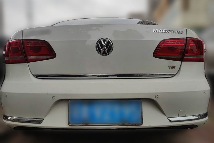 Used Volkswagen Magotan 2012 1.8TSI Luxury Model Rear