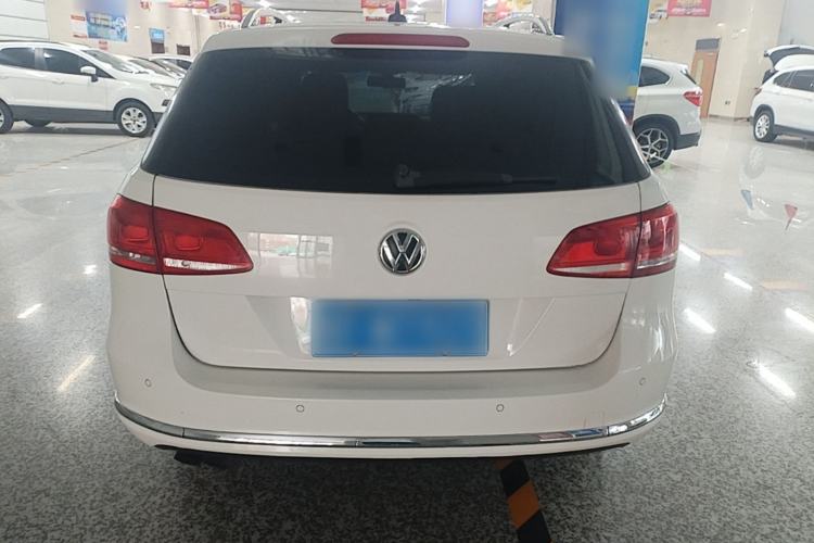 Used Volkswagen Magotan 2012 Travel Edition 2.0 TSI Comfort Version Rear