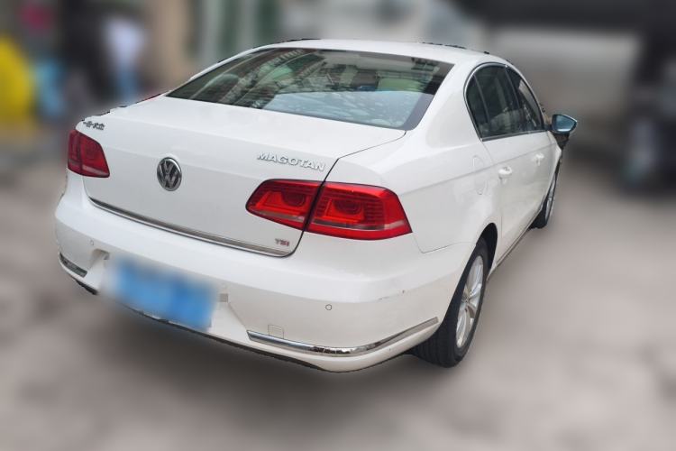 Used Volkswagen Magotan 2012 Revised Version 1.8TSI Leading Edition Rear Right 45 Deg