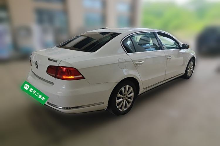 Used Volkswagen Magotan 2012 Revised Version 1.8TSI Leading Edition Rear Right 45 Deg
