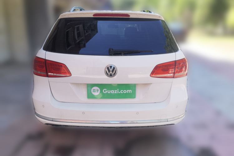 Used Volkswagen Magotan 2012 Travel Edition 2.0 TSI Luxury Version Rear