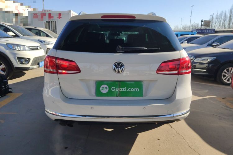 Used Volkswagen Magotan 2012 Travel Edition 2.0 TSI Comfort Version Rear