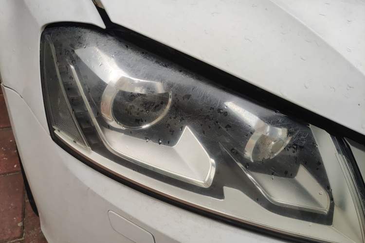 Used Volkswagen Magotan 2012 1.8TSI Luxury Model Right Front Headlight