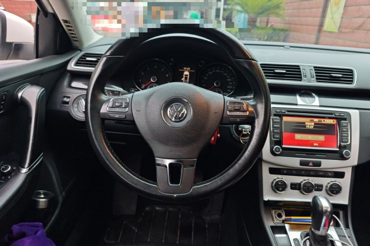Used Volkswagen Magotan 2012 Revised 1.8TSI Luxury Version Steering Wheel