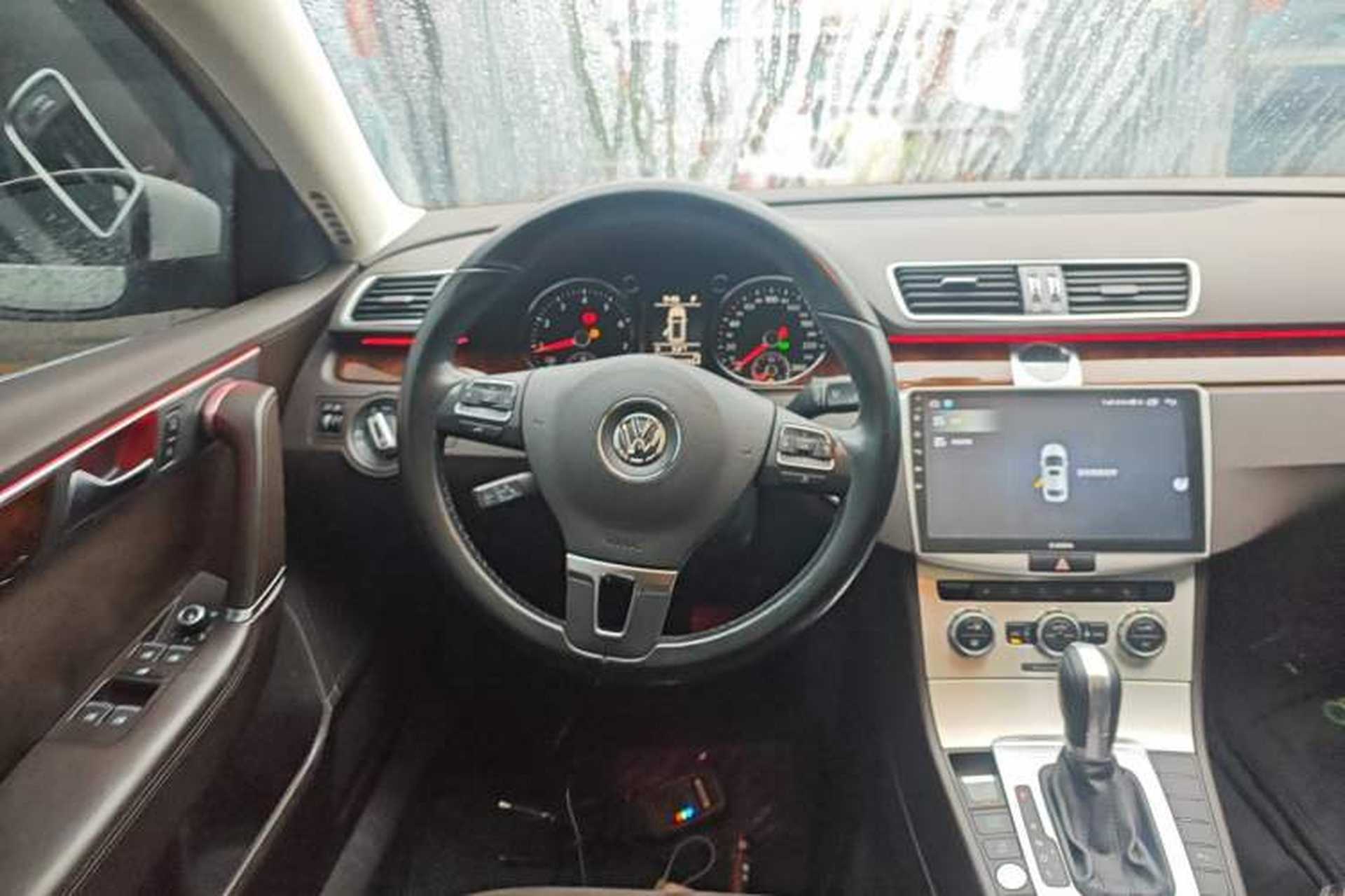 Used Volkswagen Magotan 2012 Travel Edition 2.0 TSI Comfort Version Steering Wheel