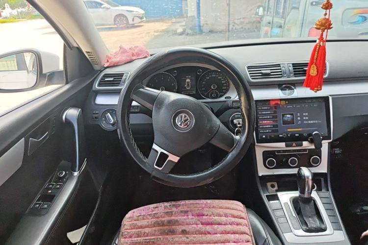 Used Volkswagen Magotan 2012 Revised 1.8TSI Comfort Version Steering Wheel