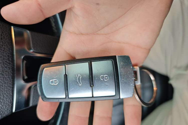Used Volkswagen Magotan 2012 Revised 1.8TSI Luxury Version Vehicle Key
